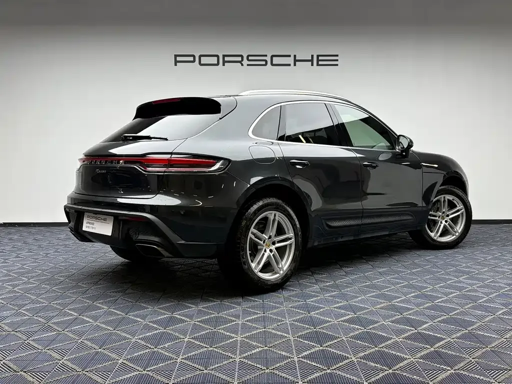 Porsche Macan — фото 7