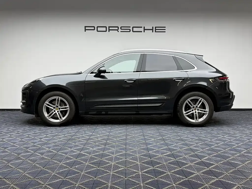 Porsche Macan — фото 10