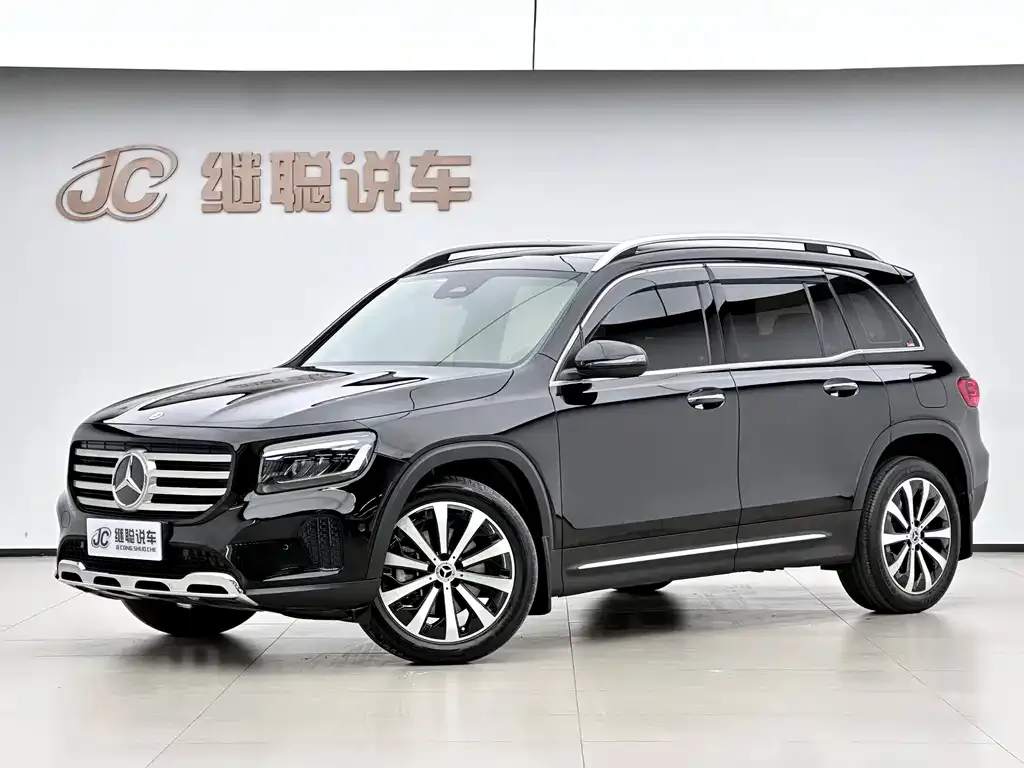 Mercedes-Benz GLB — фото 1