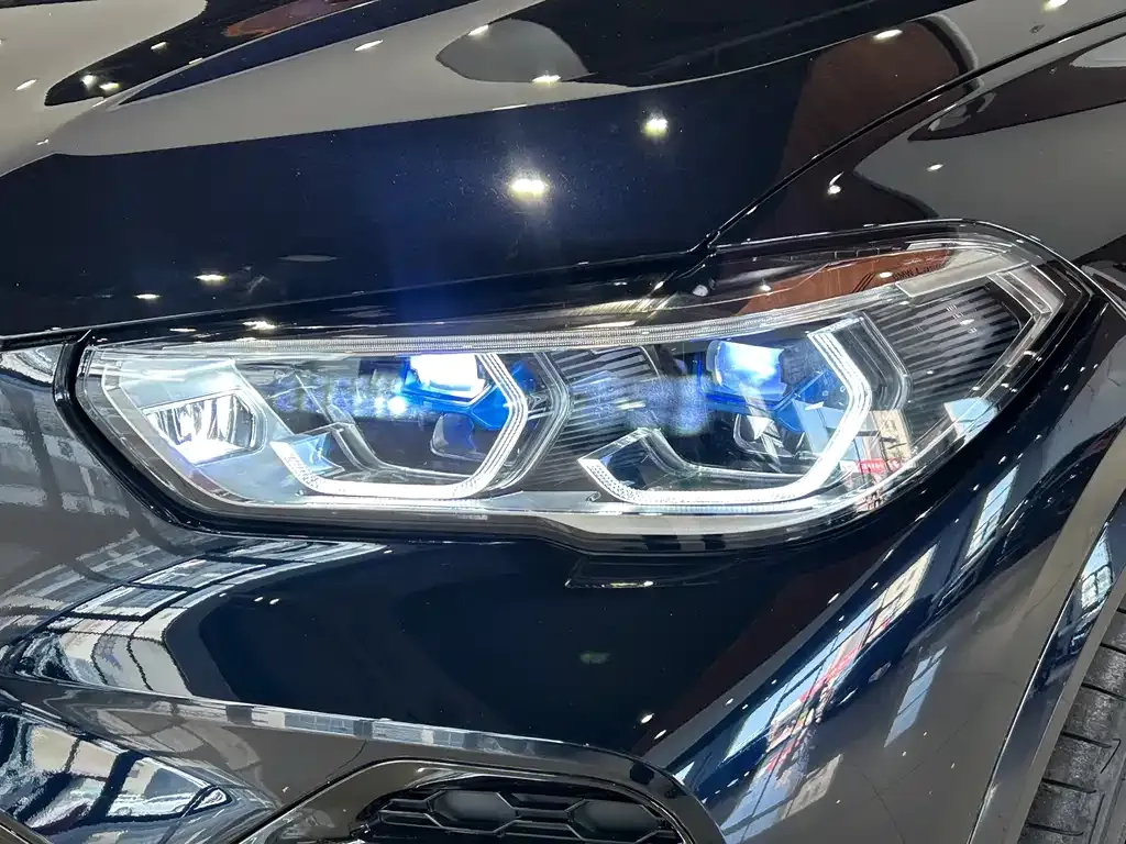 BMW X5 — фото 2