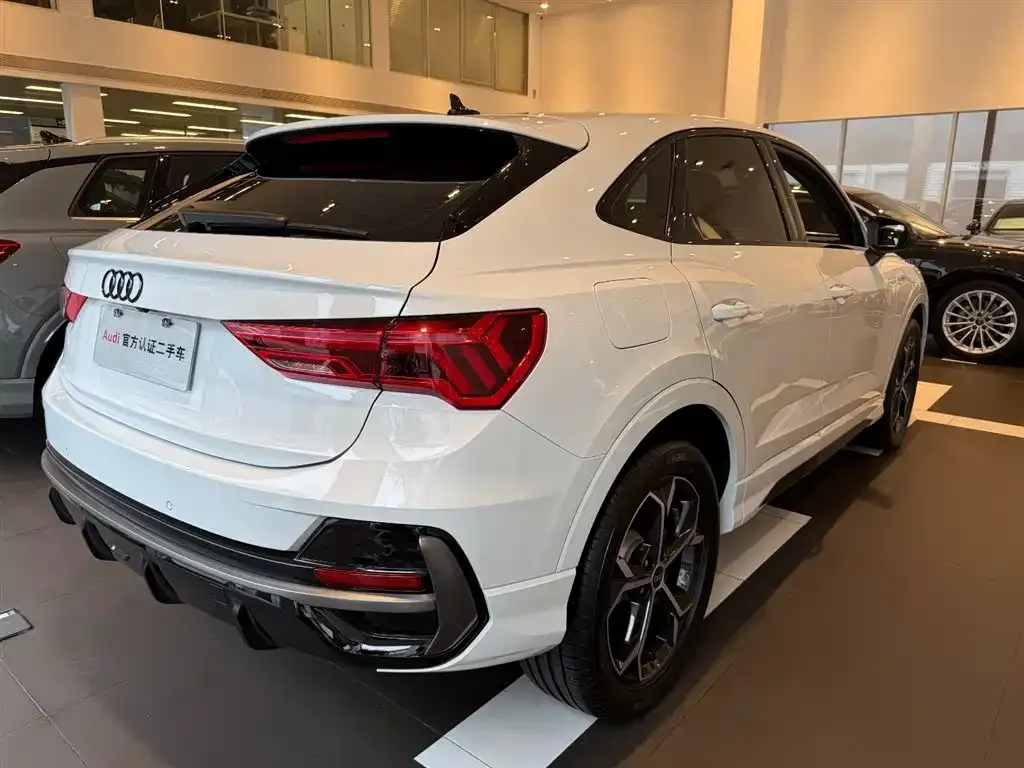 Audi Q3 Sportback — фото 6