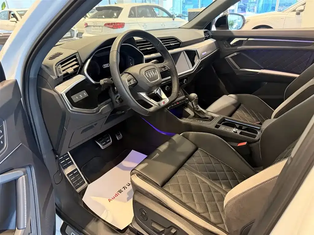 Audi Q3 Sportback — фото 7