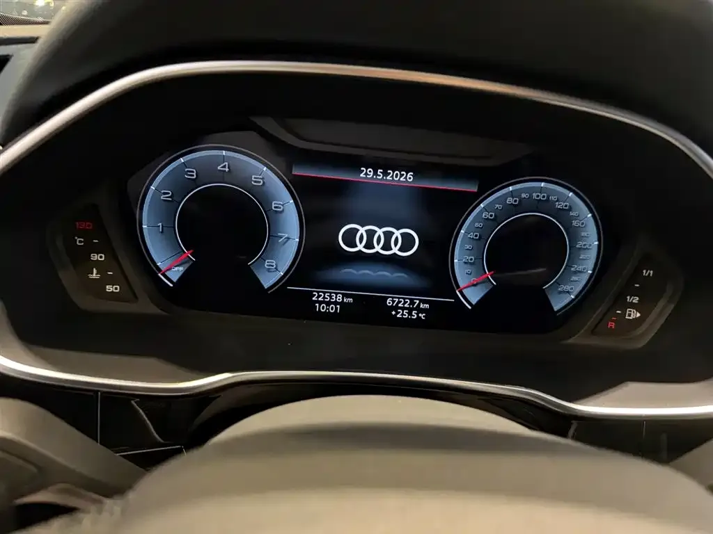 Audi Q3 Sportback — фото 9