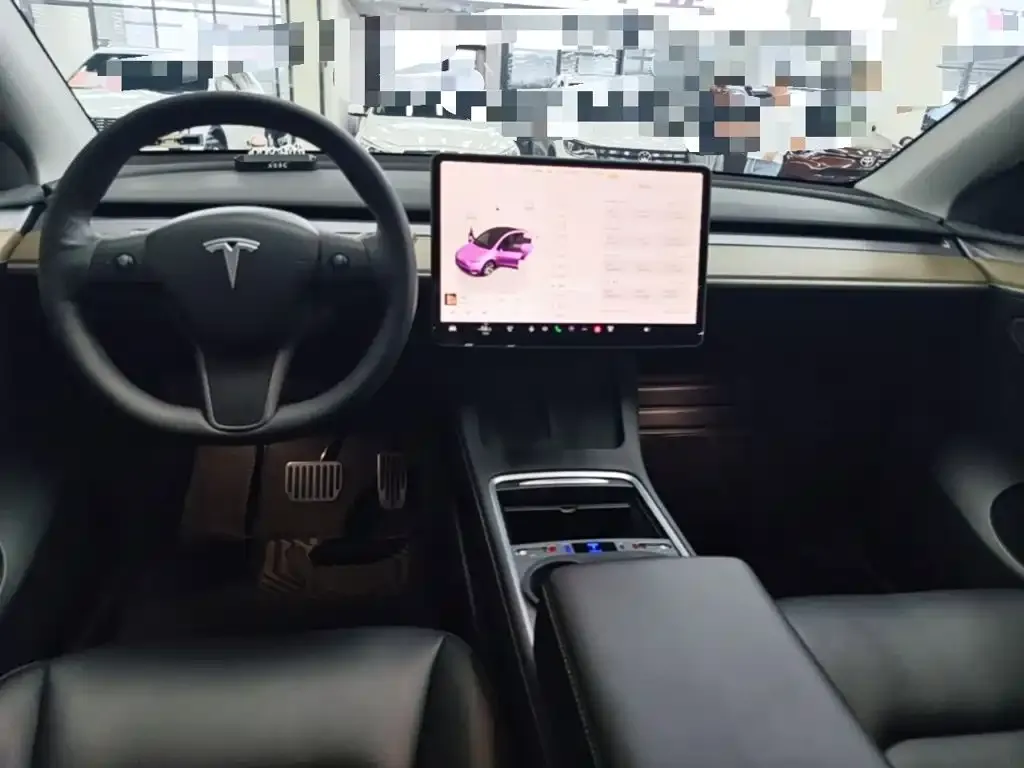 Tesla Model Y — фото 2