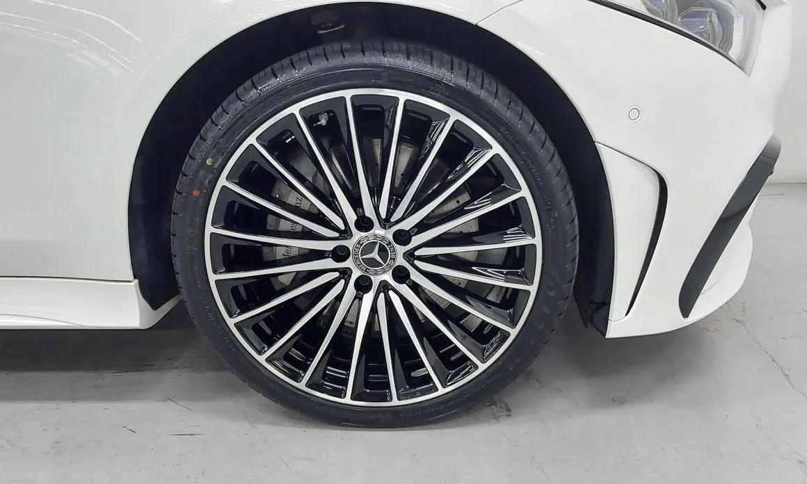 Mercedes-Benz CLS-Class — фото 10