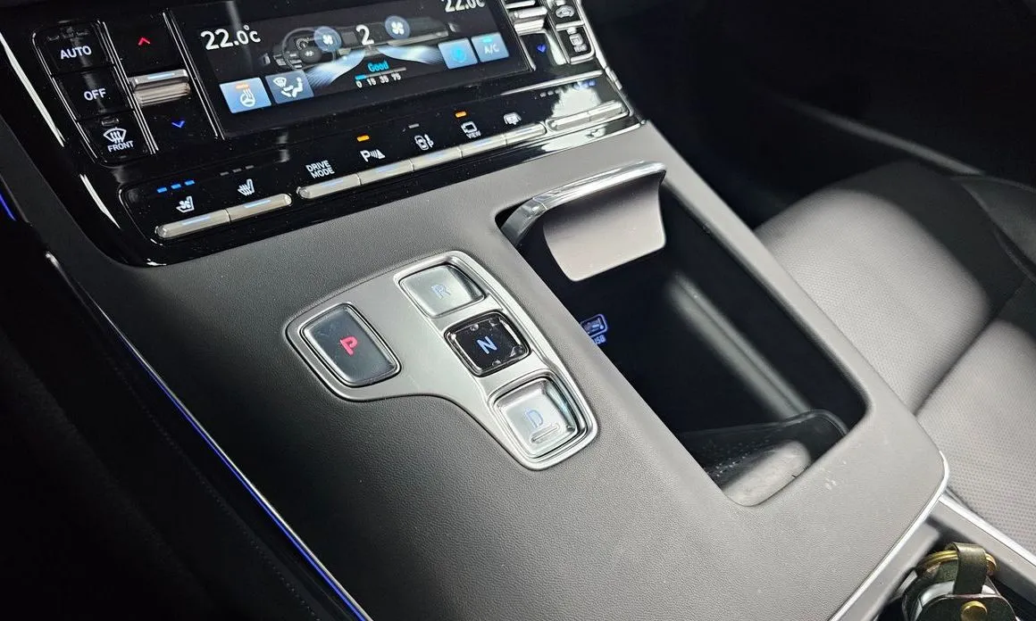 Hyundai Grandeur 2023 из KR, фото 7