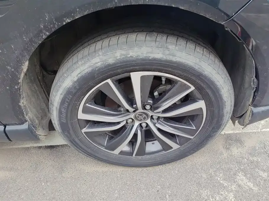Toyota Harrier — фото 7