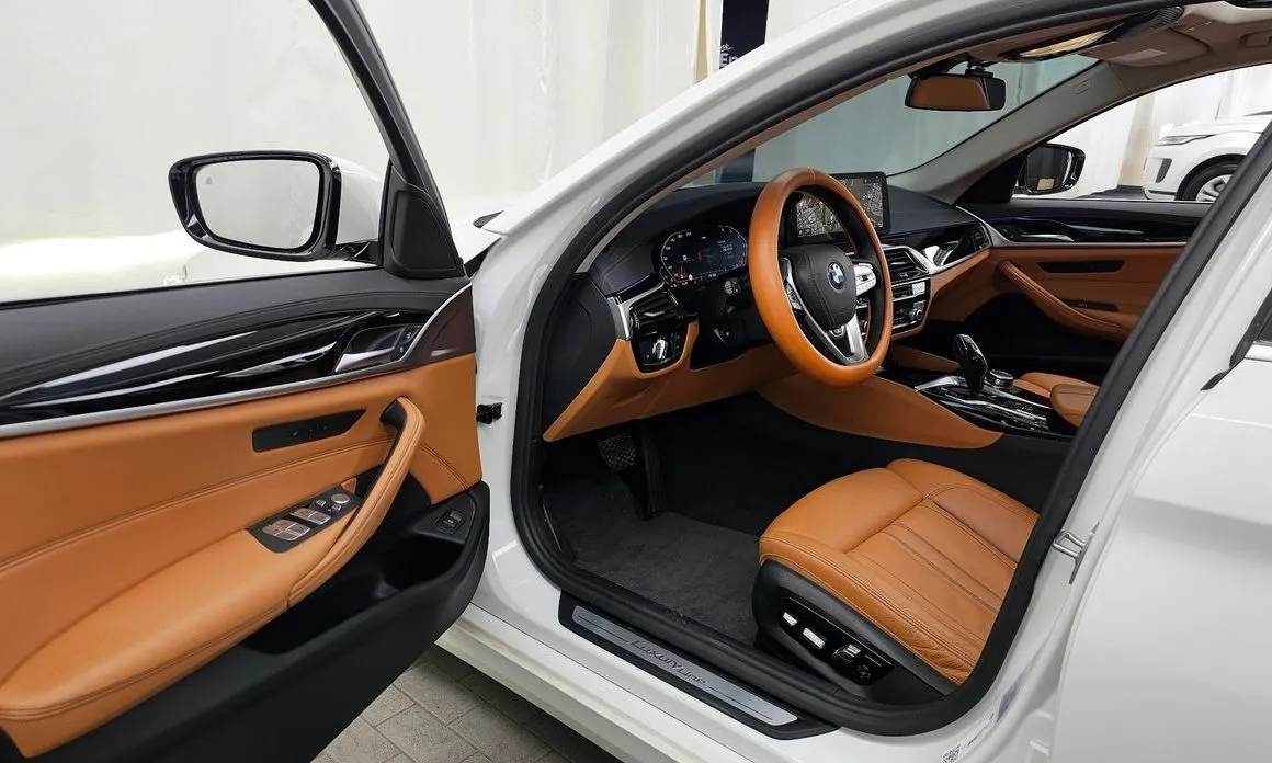 BMW 5-Series 2022 из KR, фото 7