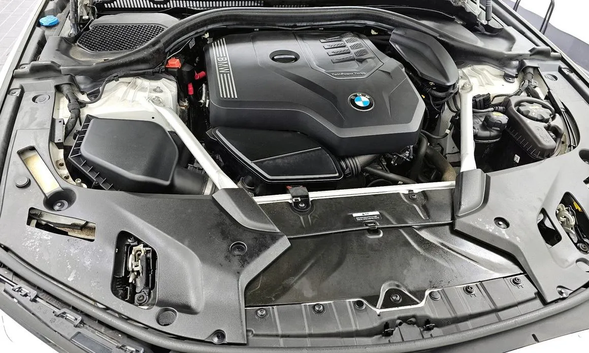 BMW 5-Series 2022 из KR, фото 10