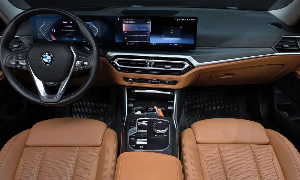 BMW 3-Series 2023 из KR, фото 6
