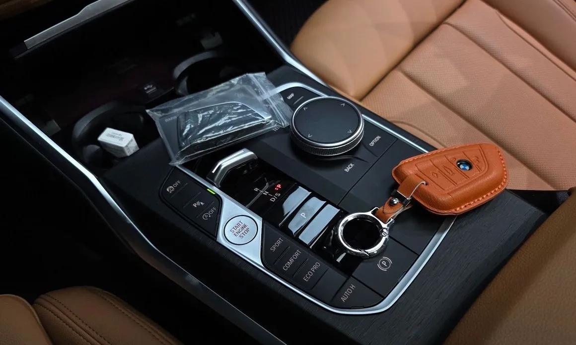 BMW 3-Series 2023 из KR, фото 10