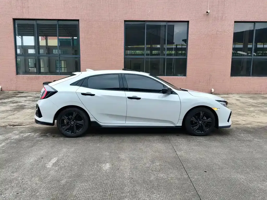Honda Civic — фото 7