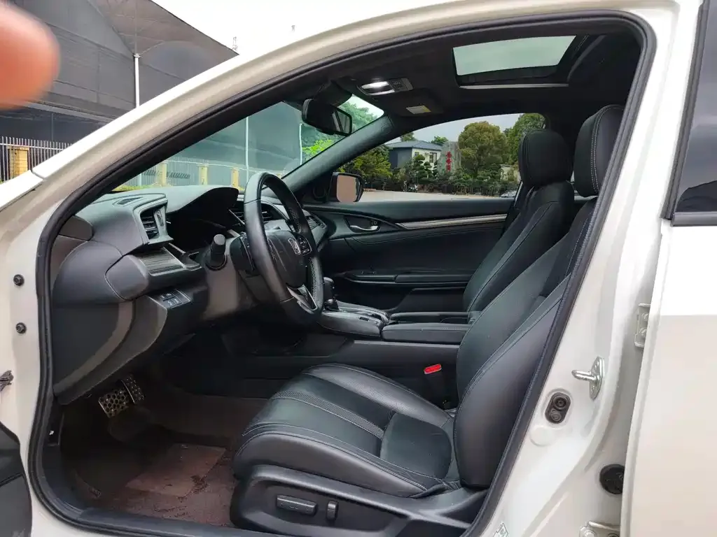 Honda Civic — фото 5