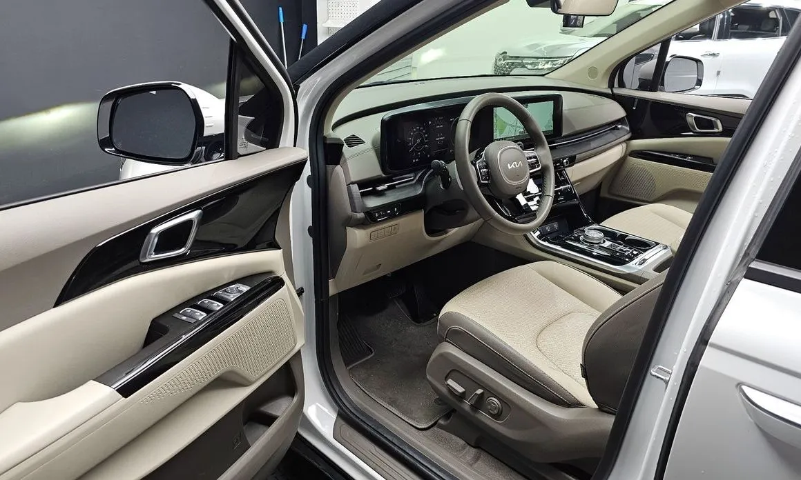 Kia Carnival 2023 из KR, фото 4