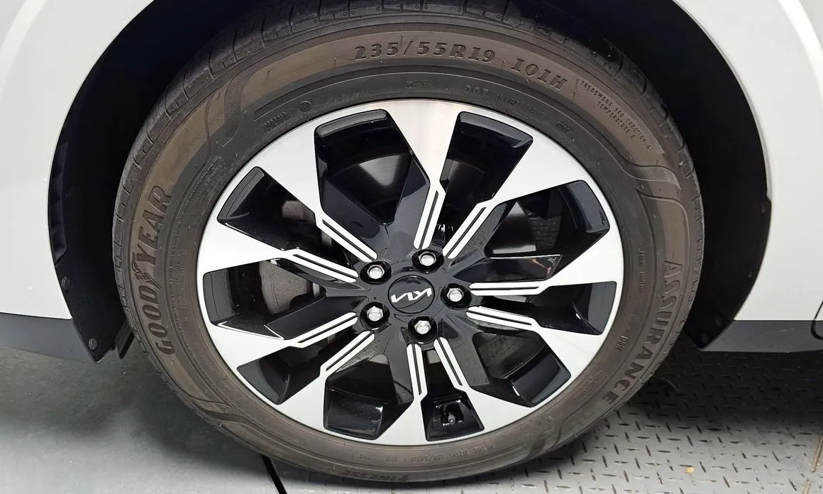 Kia Carnival 2023 из KR, фото 5