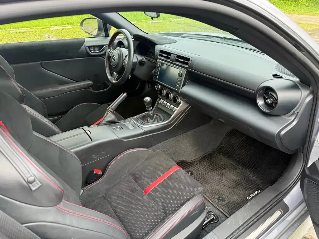 Subaru BRZ 2023 из CN, фото 2