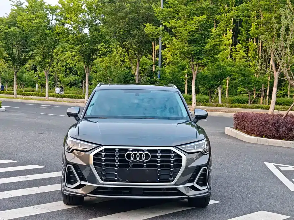 Audi Q3 — фото 10
