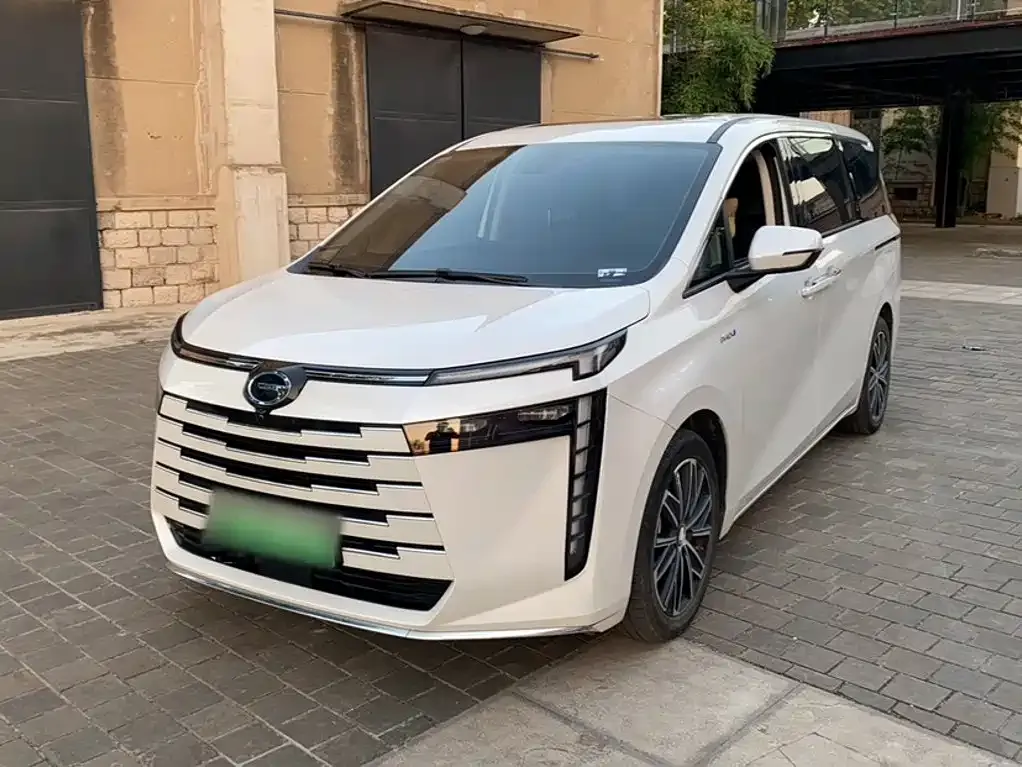GAC Motor 传祺E8 PHEV