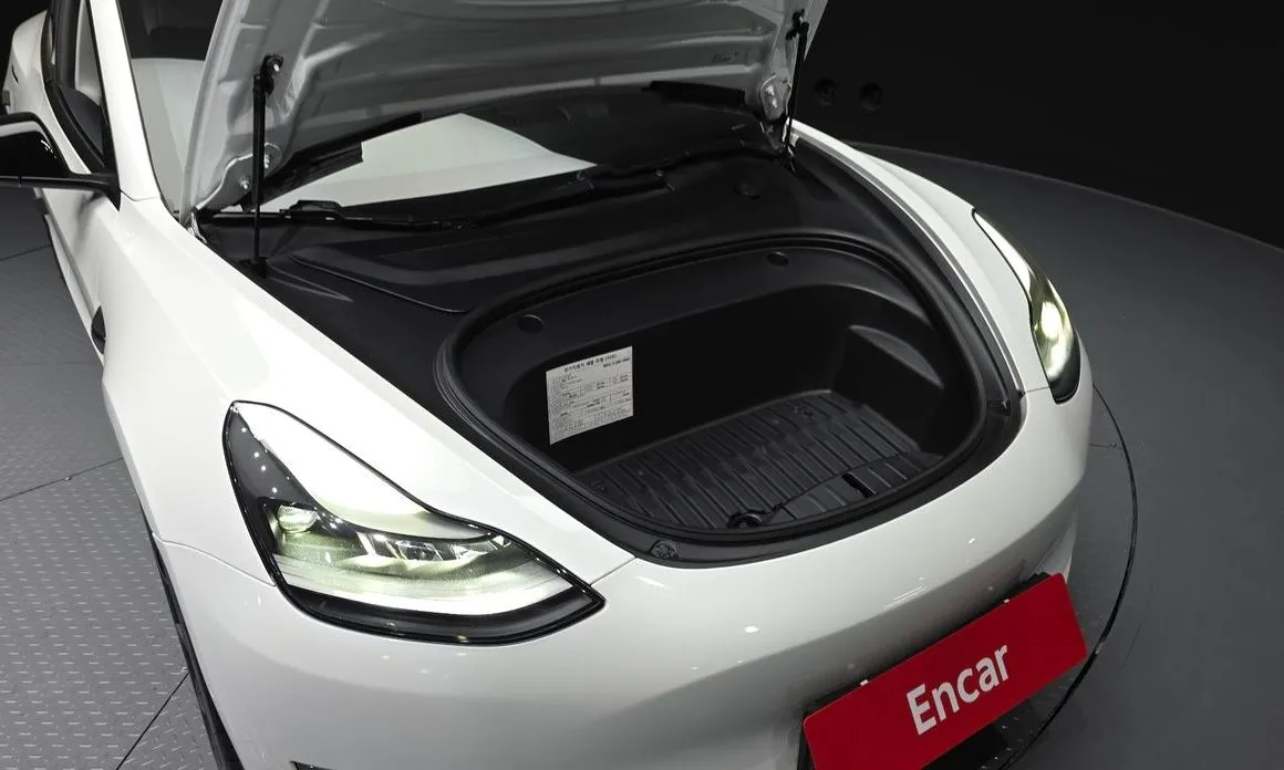 Tesla Model 3 — фото 6