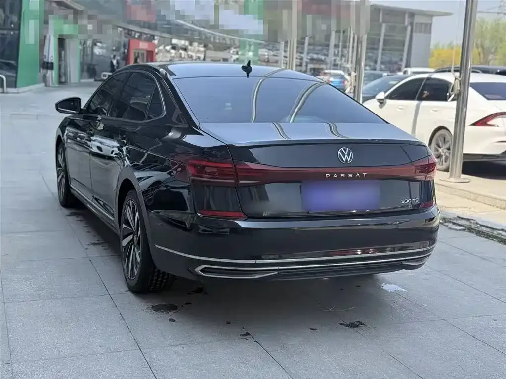 Volkswagen Passat — фото 2