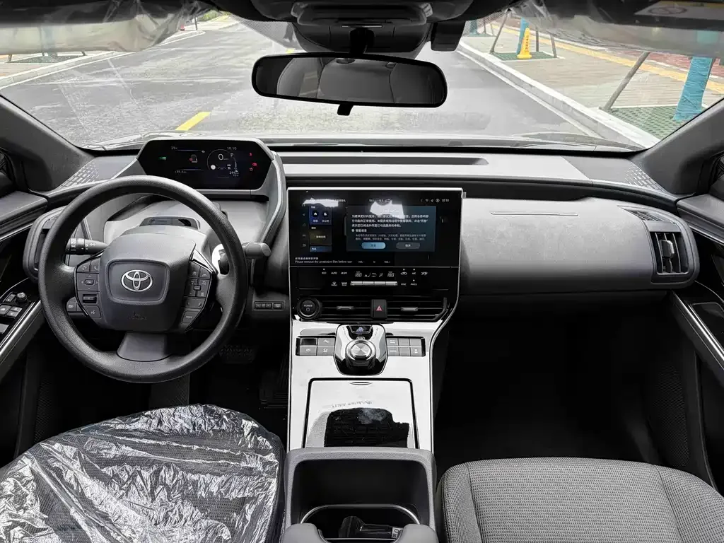 Toyota Platinum 4X 2026 из CN, фото 7