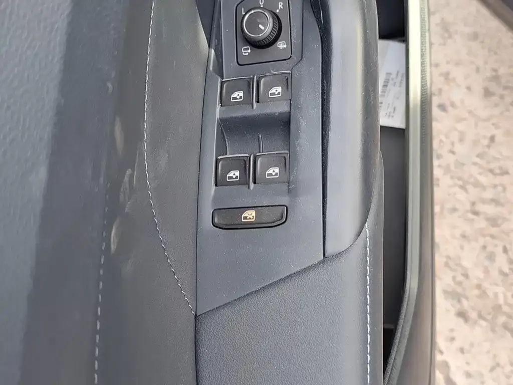 Volkswagen Tharu — фото 2