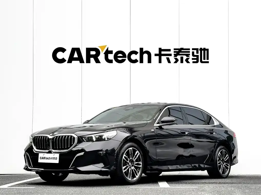 BMW 5 Series — фото 7