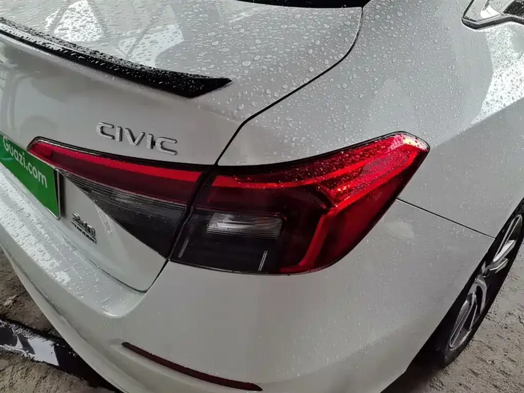 Honda Civic — фото 4