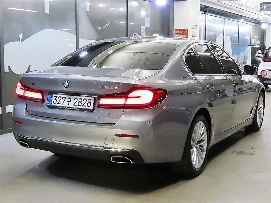 BMW 5-Series 2023 из KR, фото 7