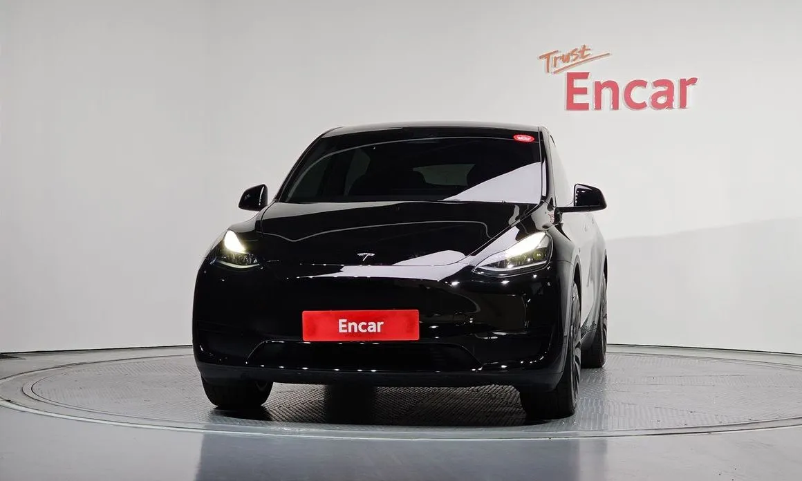 Tesla Model Y — фото 2