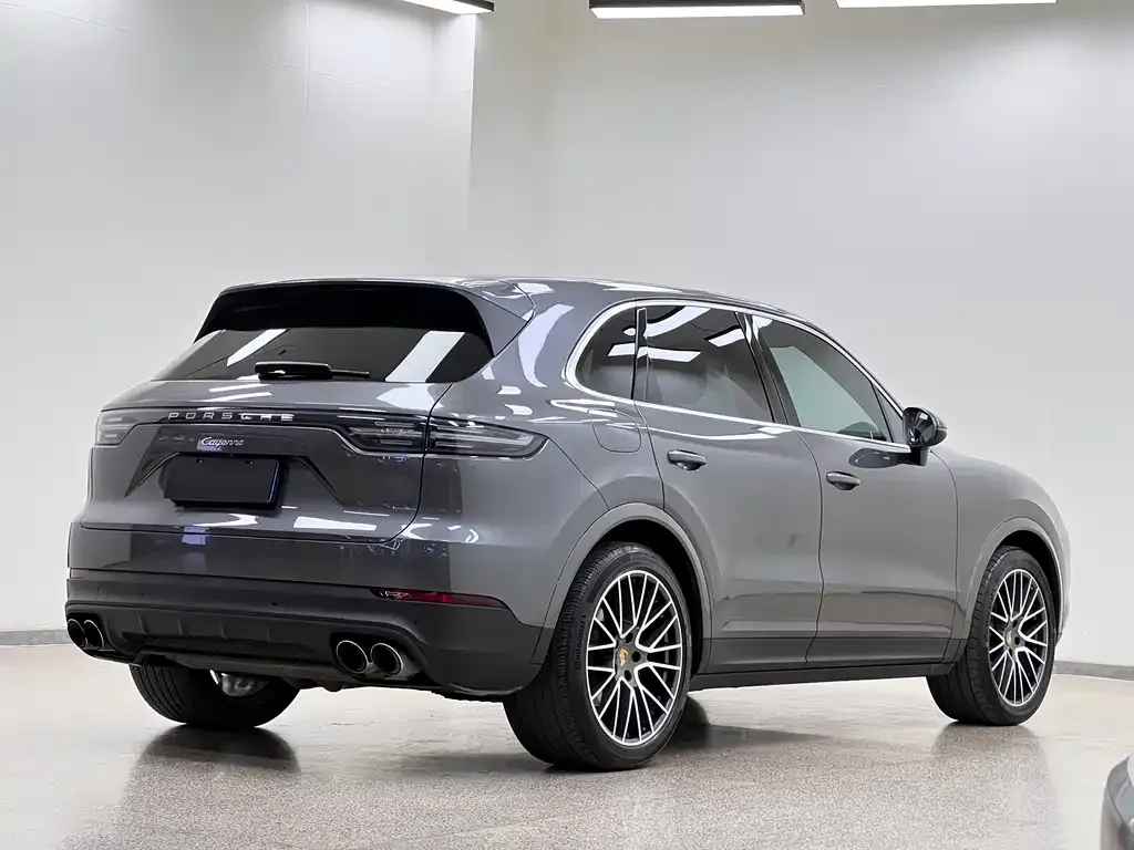 Porsche Cayenne — фото 10