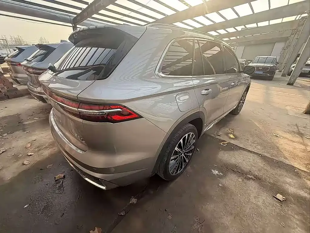 Geely Xingyue L — фото 10