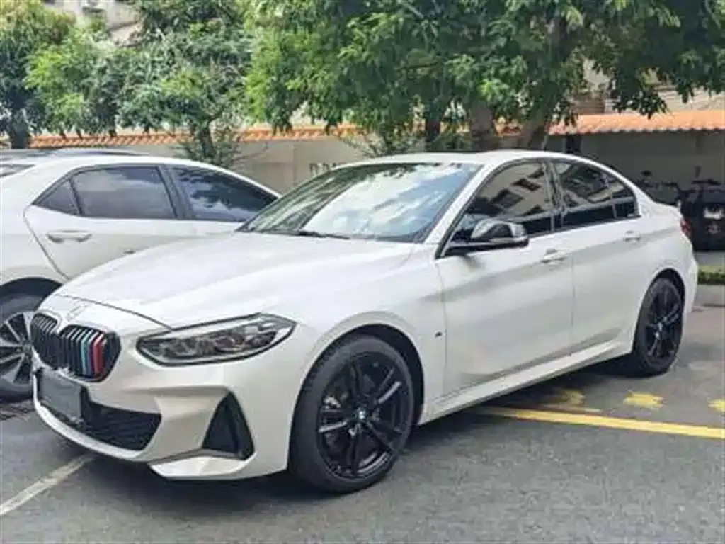 BMW 1 Series — фото 1