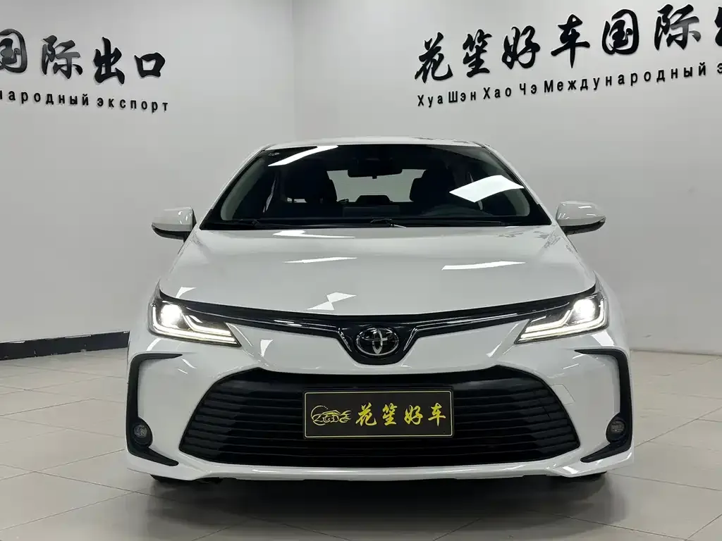 Toyota Corolla — фото 4