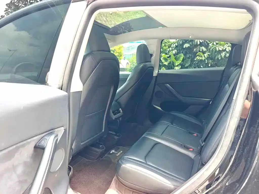 Tesla Model Y 2022 из CN, фото 6
