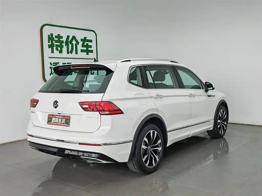 Volkswagen Tiguan L — фото 4