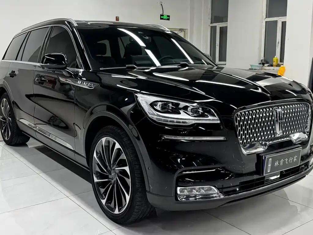 Lincoln Aviator — фото 4
