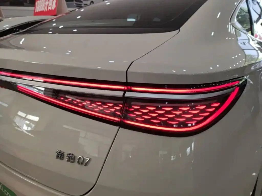 BYD Seal 07 DM-i 2025 из CN, фото 8