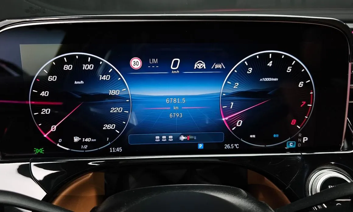 Mercedes-Benz E-Class 2026 из KR, фото 3