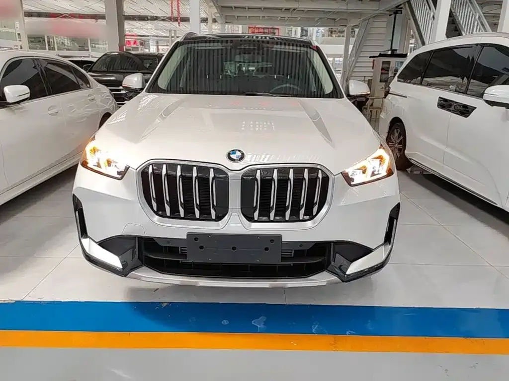 BMW X1 — фото 4