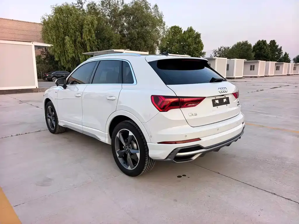 Audi Q3 — фото 7