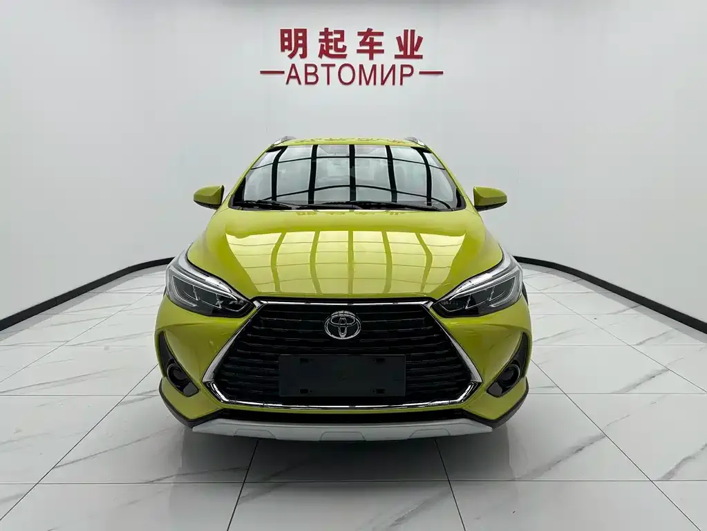 Toyota Yaris L — фото 7