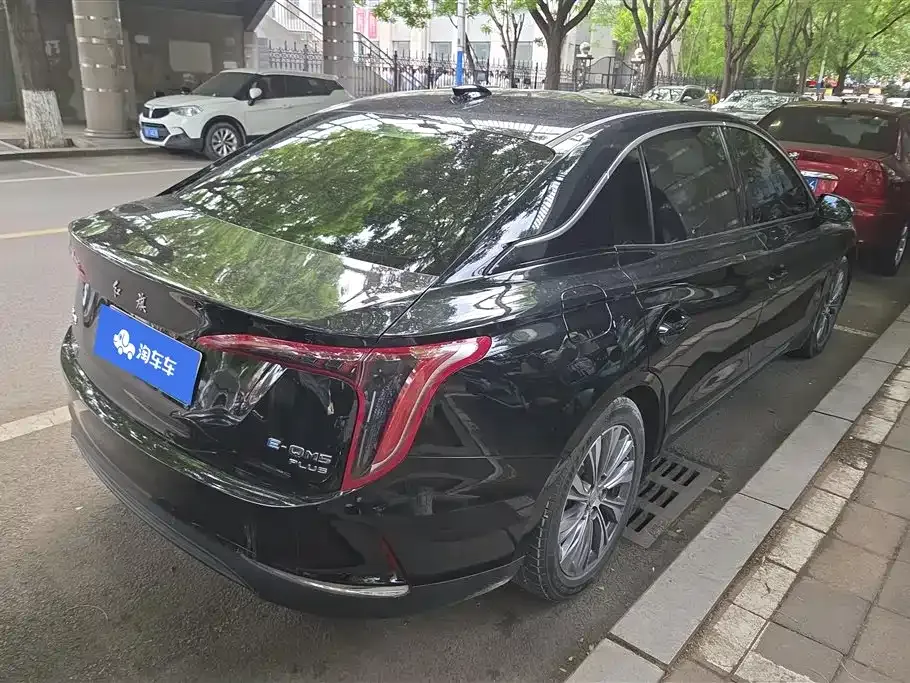 Hongqi E-QM5 — фото 9