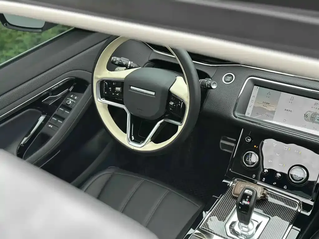 Land Rover Evoque — фото 4