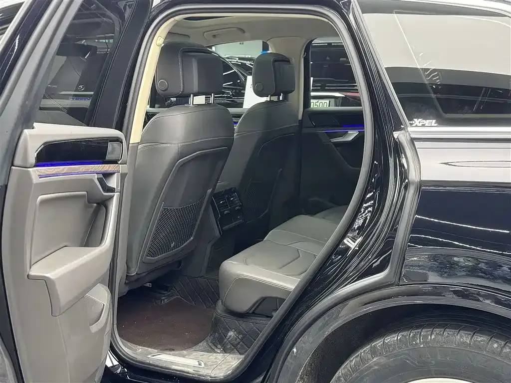 Volkswagen Touareg 2023 из CN, фото 4