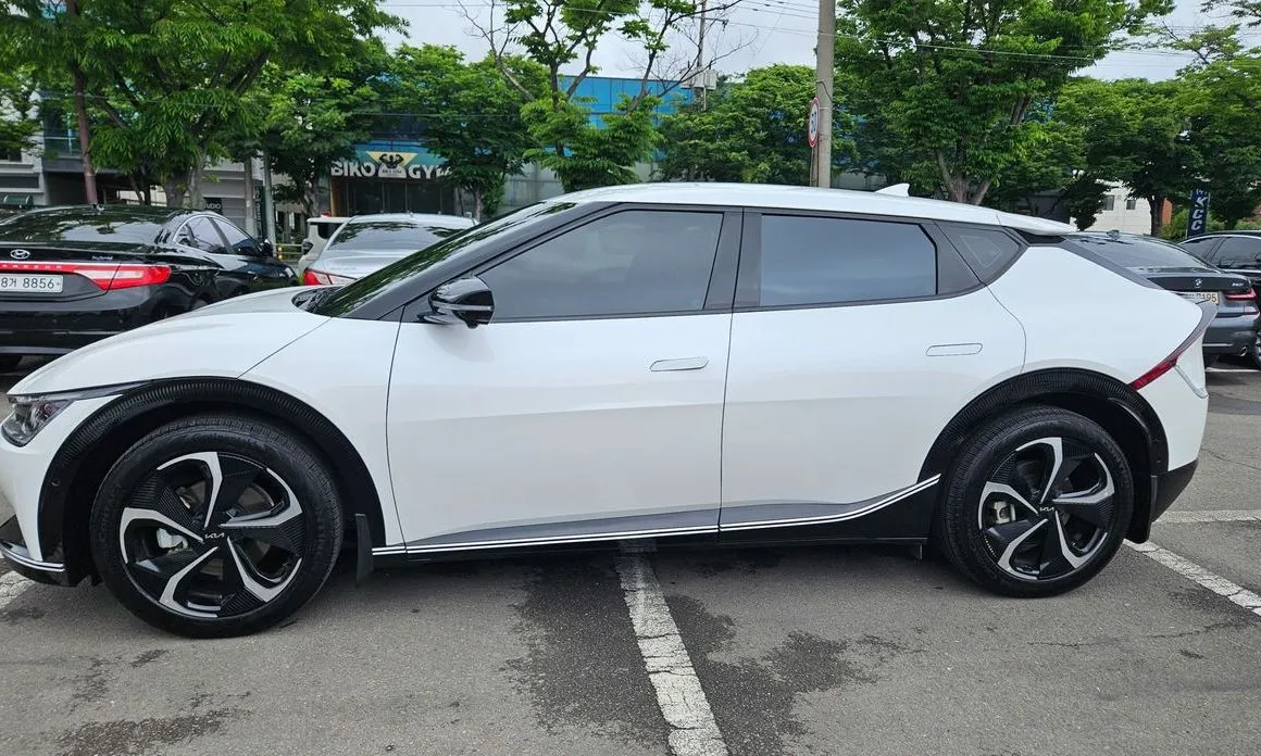 Kia EV6 2023 из KR, фото 4