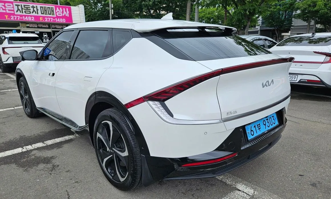 Kia EV6 2023 из KR, фото 5