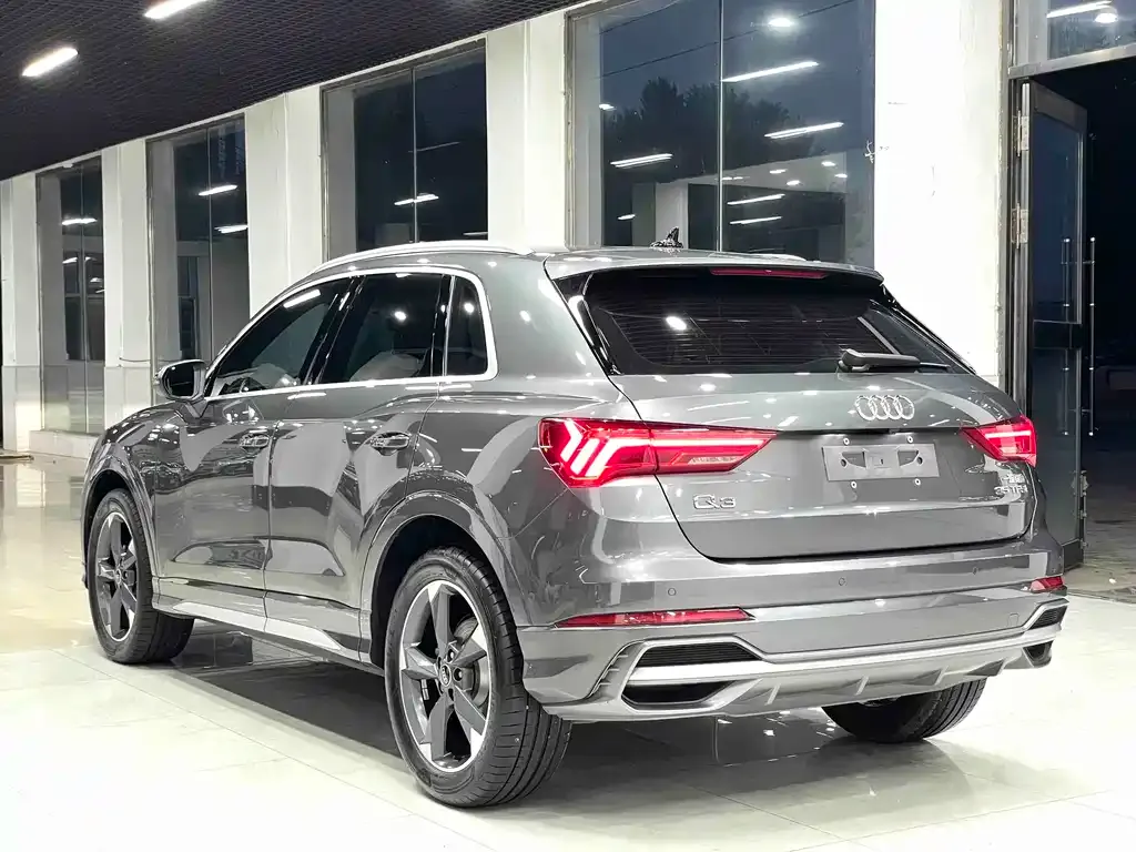 Audi Q3 — фото 7