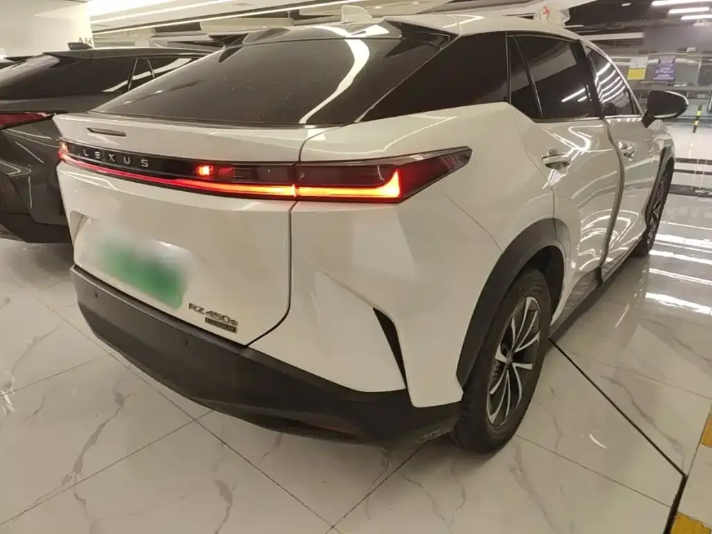 Lexus RZ 2023 из CN, фото 9