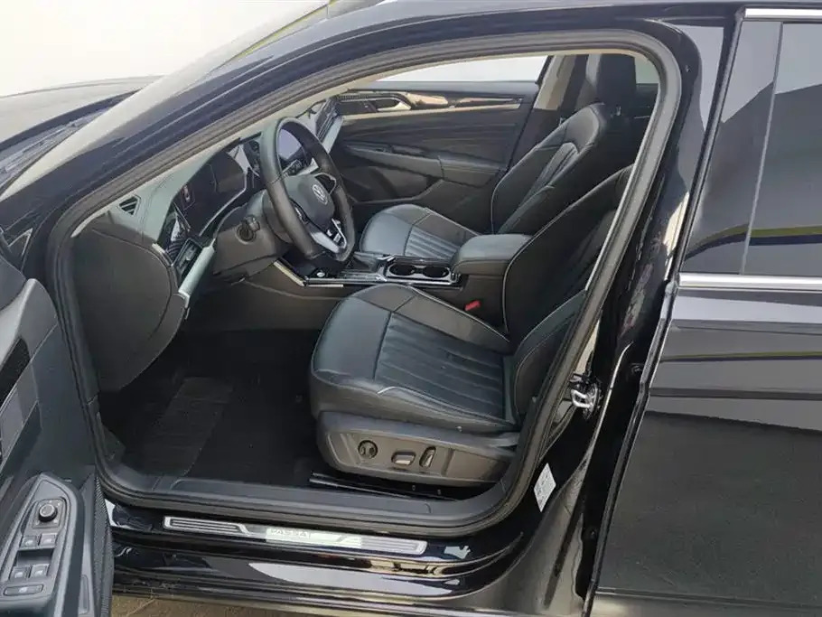 Volkswagen Passat — фото 10